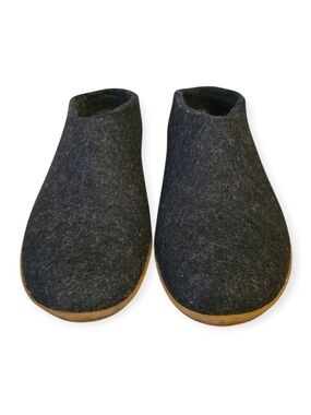 Women's Glerups charcoal slip-on wool slippers, size 39 (9)